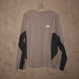 White athletic Shirt